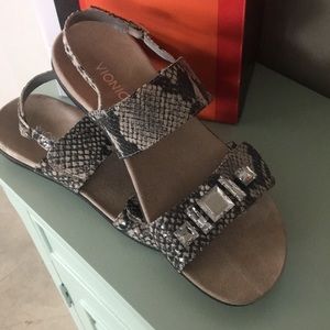 New Vionic Snake Sandals